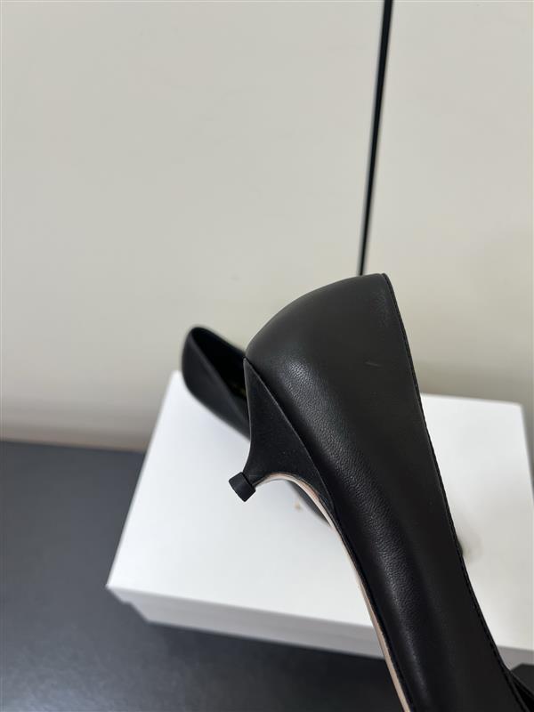 2025112717393701 310